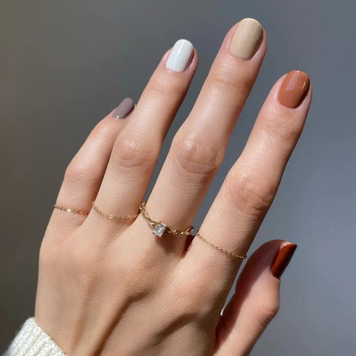 How To Combine Neutral Nail Designs With Jewelry This Fall
