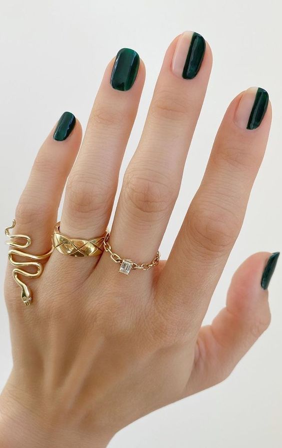 Minimalist And Neutral Manicure Ideas That Will Be Dominating This Fall