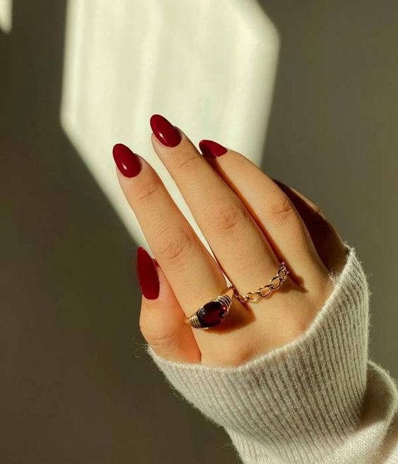 How To Combine Neutral Nail Designs With Jewelry This Fall