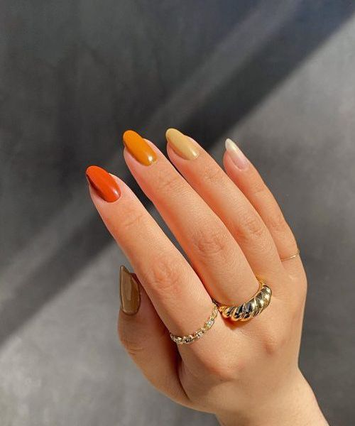 How To Combine Neutral Nail Designs With Jewelry This Fall