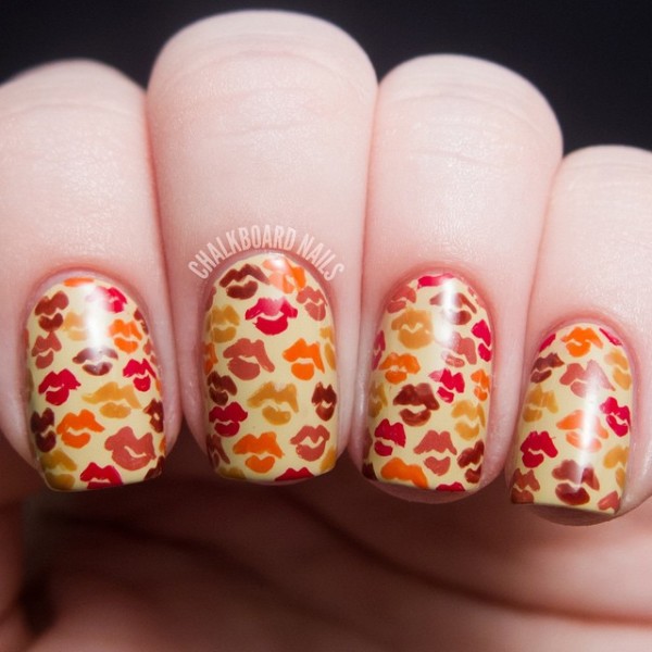 @chalkboardnails