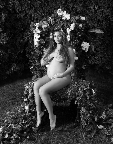 Beyonce pregnancy shoot