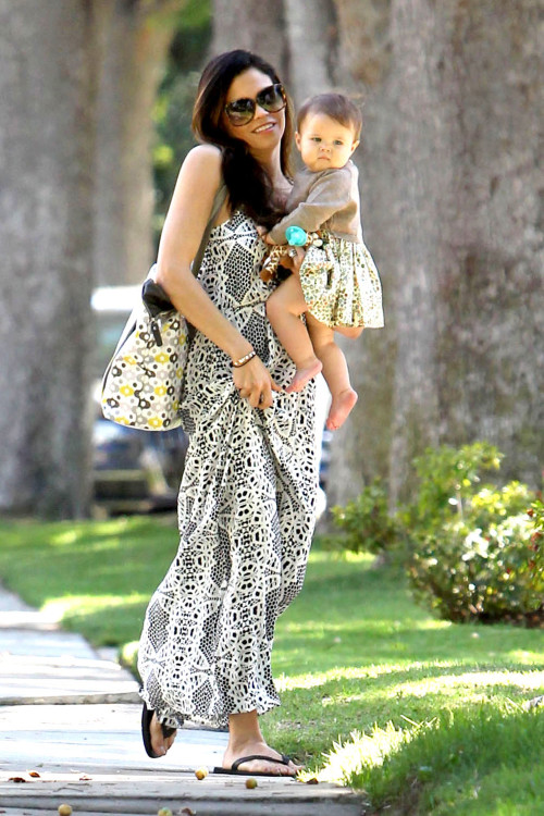 Jenna Dewan-Tatum and Everly 