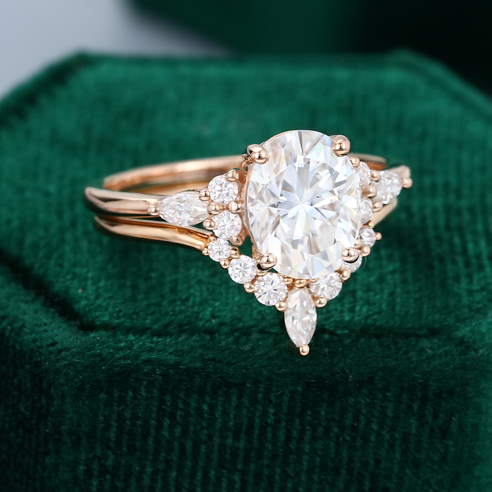 Oval Cut Moissanite Bridal Ring Sets