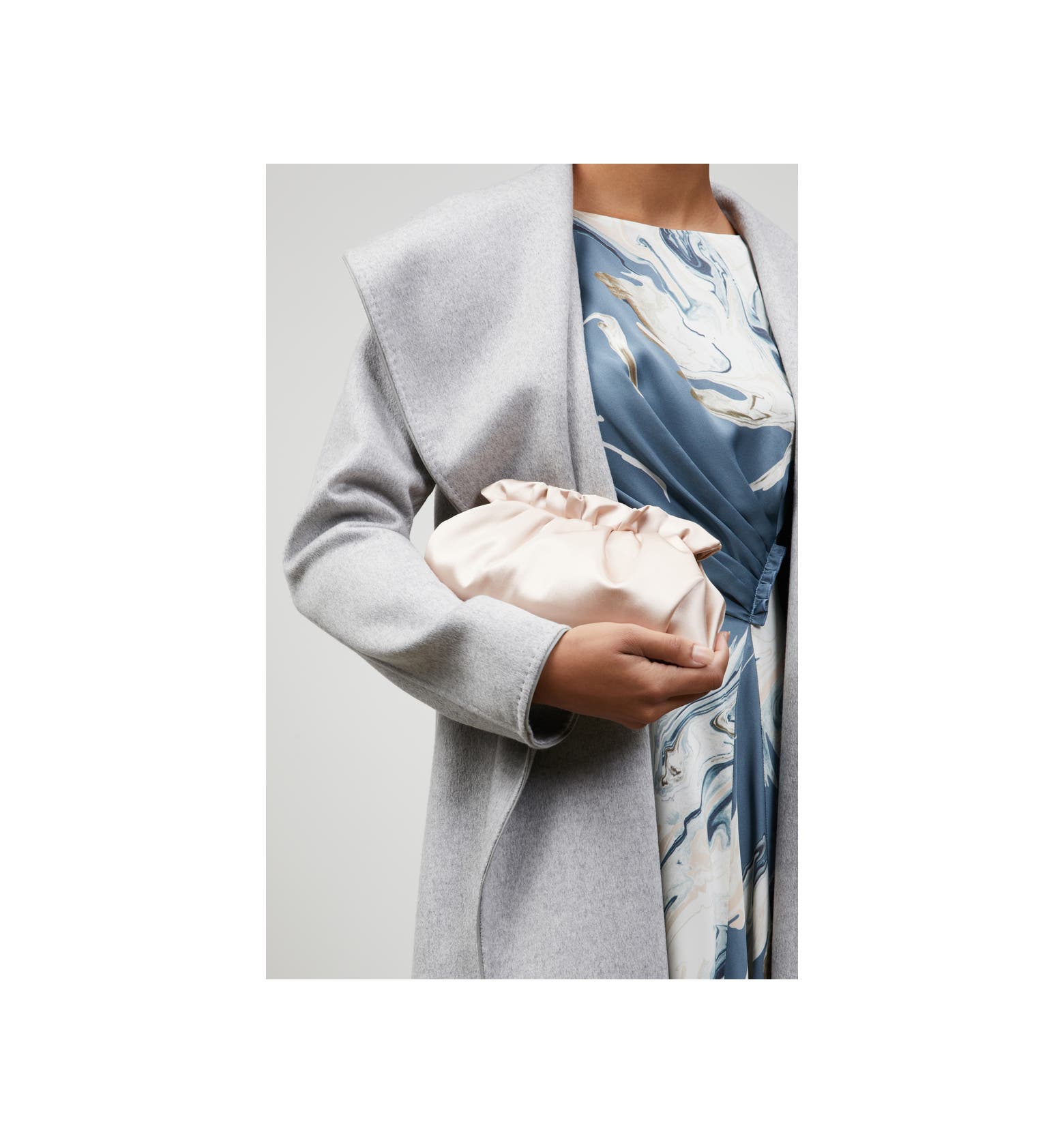 The Slouchy Handbag Trend That We Love And Gonna See Everywhere Next Year