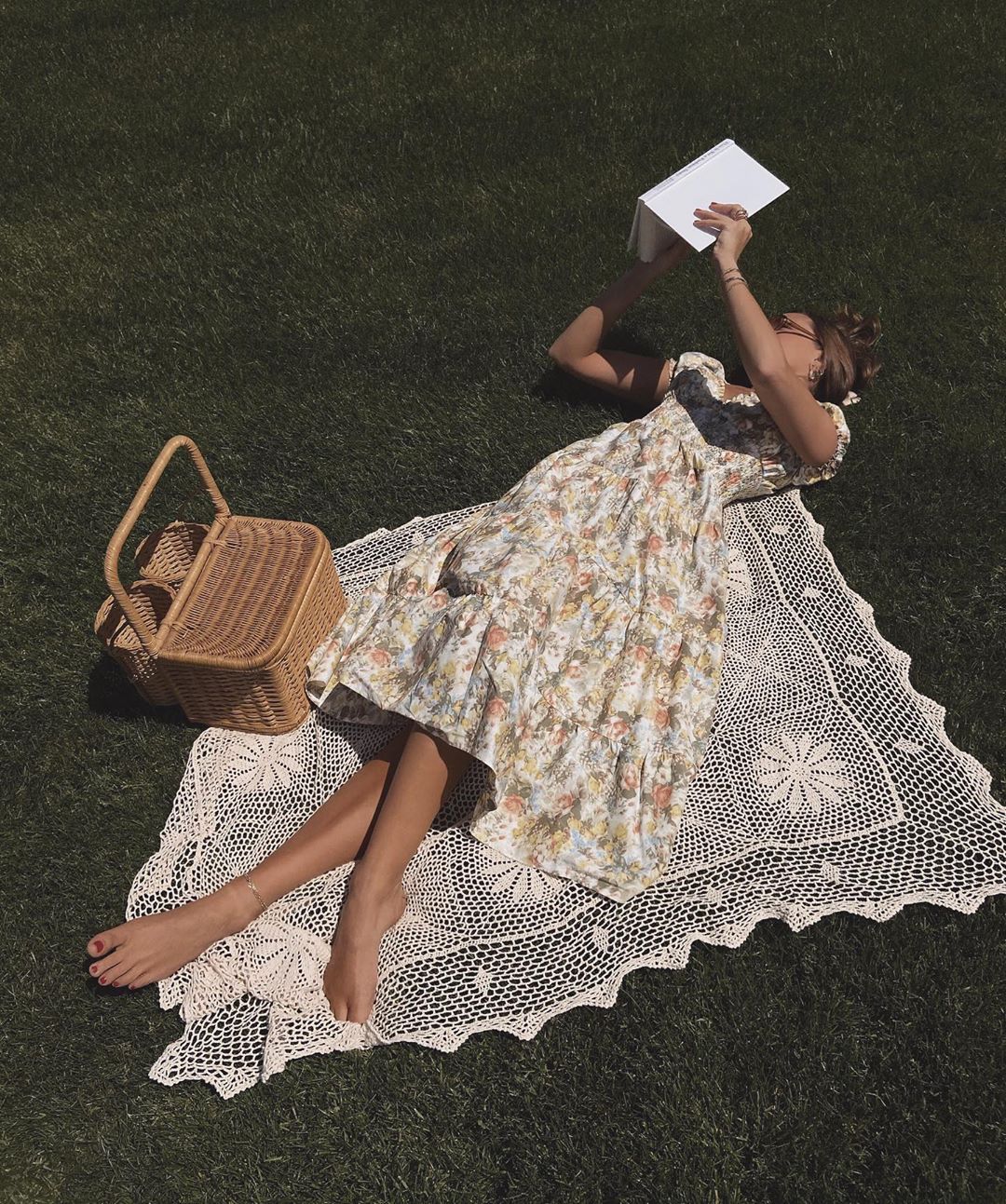 See The Most Fashionable Outdoor Photoshoot Challenge