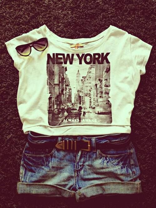 Tshirt and Short Jeans