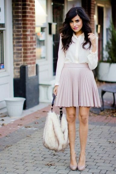 Work outfit with pleated skirt Work outfit with pleated skirt