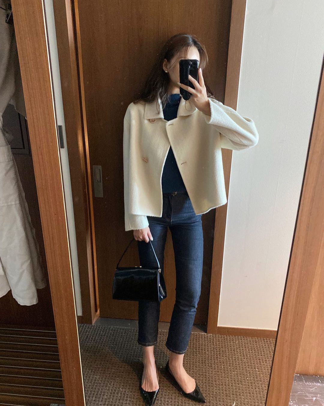 Ultimate Guide to Wear the Basic Style Trend in 2022