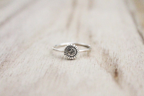 Sunflower ring, sterling silver ring, sun flower ring, flower rings, floral ring, fall ring, sterling silver ring